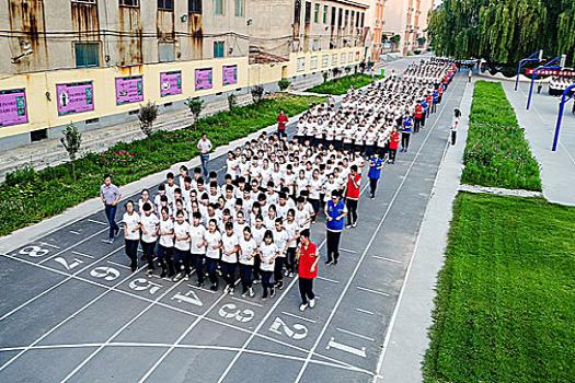 彭州高考复读学校能选择吗,外语外贸高考复读高考怎么样